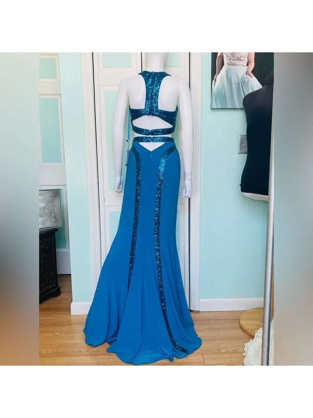 Size 6 Teal Blue 2 piece stretch body con fitted prom dress sequins train dress